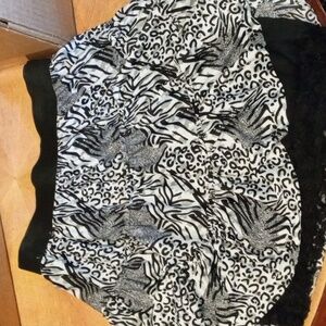 3 girls XL 16 Skirts